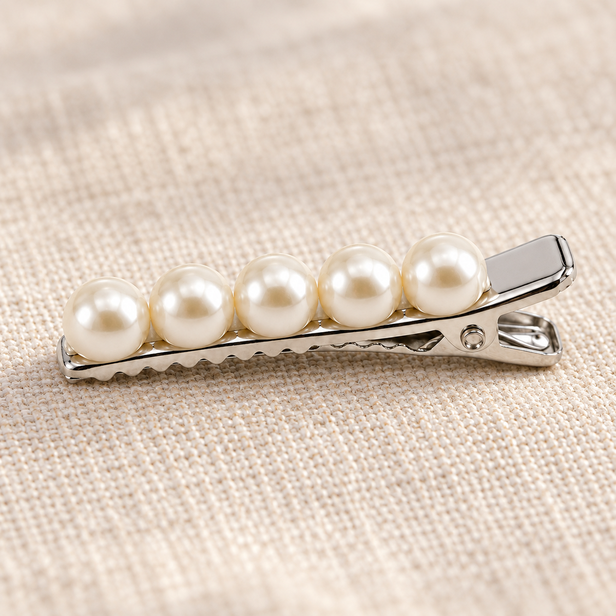 Activemere Pearl-Look Beaded Pet Hair Clip with Silver-Tone Alligator-Style Clip